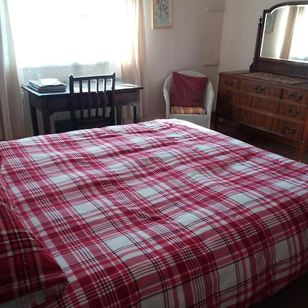 Calne Bed And Breakfast 외부 사진
