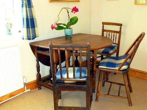 Calne Bed And Breakfast 외부 사진